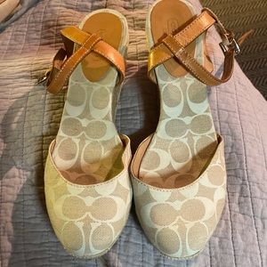 🤎Coach Wedges🤎